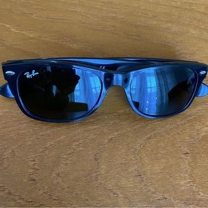 Ray Ban New Wayfarer Classic Sunglasses